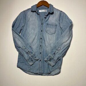 Women's Joe Fresh Denim Medium Wash Full Button Collared Shirt Jacket Sz XS